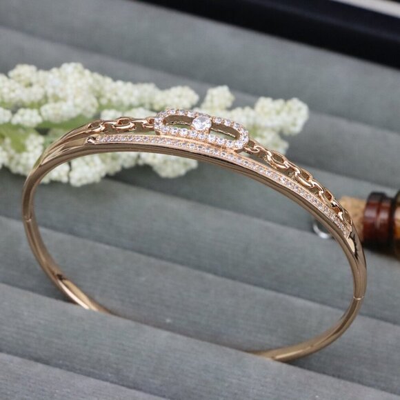 Elegant Chain Link Rose Gold Bangle with Pave Stone Center, XPBL0446 - Picture 1 of 11